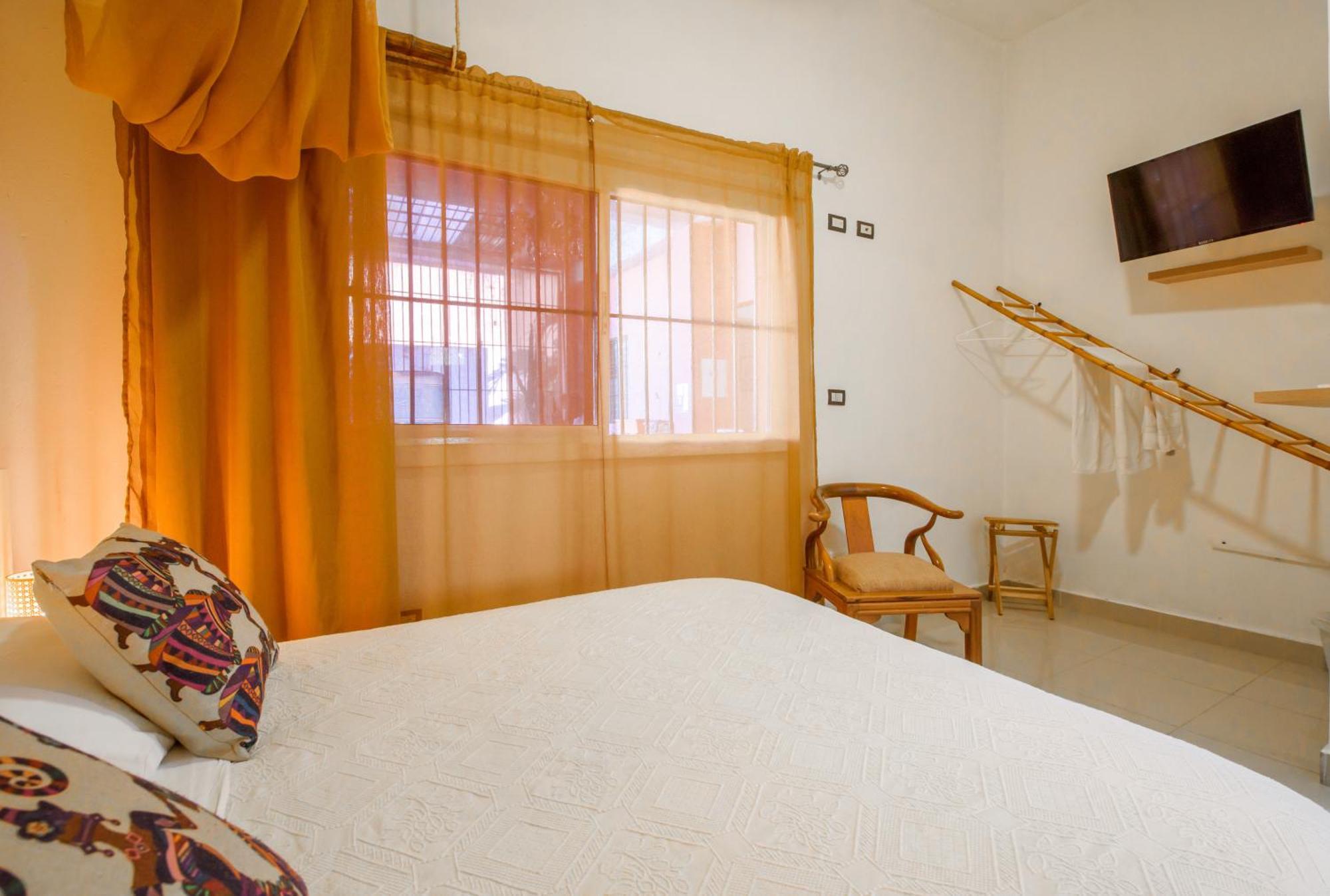 Hostal Mama Mambo - Zona Colonial Santo Domingo Eksteriør billede